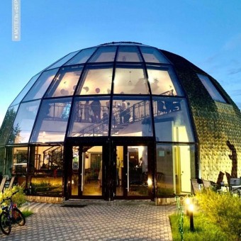 10 Unusual Ways to Use a Domed Wooden structure