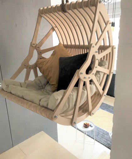 Da Vinci hanging chair