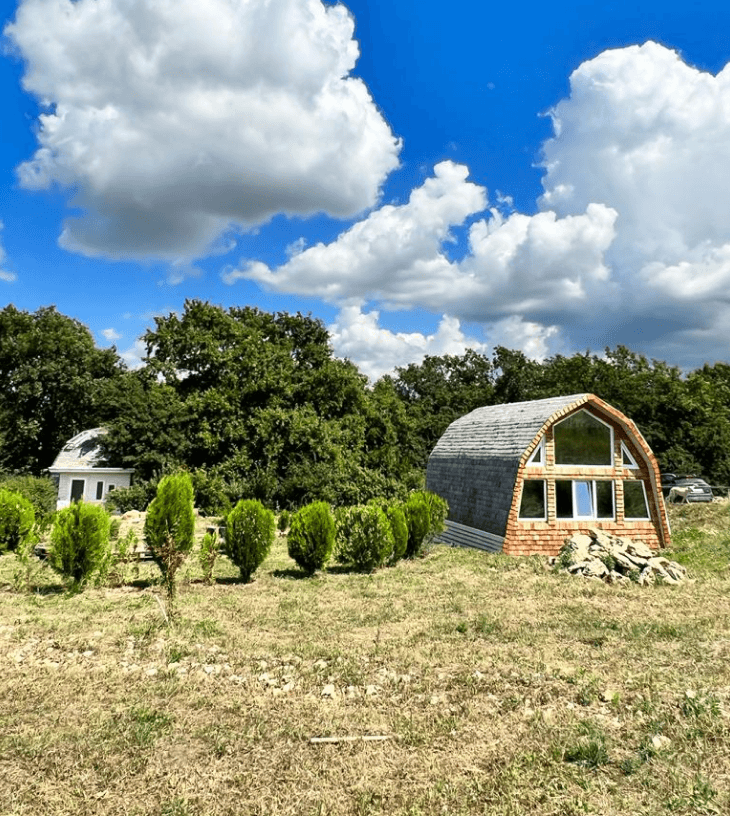 Arched garage workshop 4