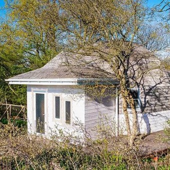 A cúpula eco-casa no assentamento Radosvet